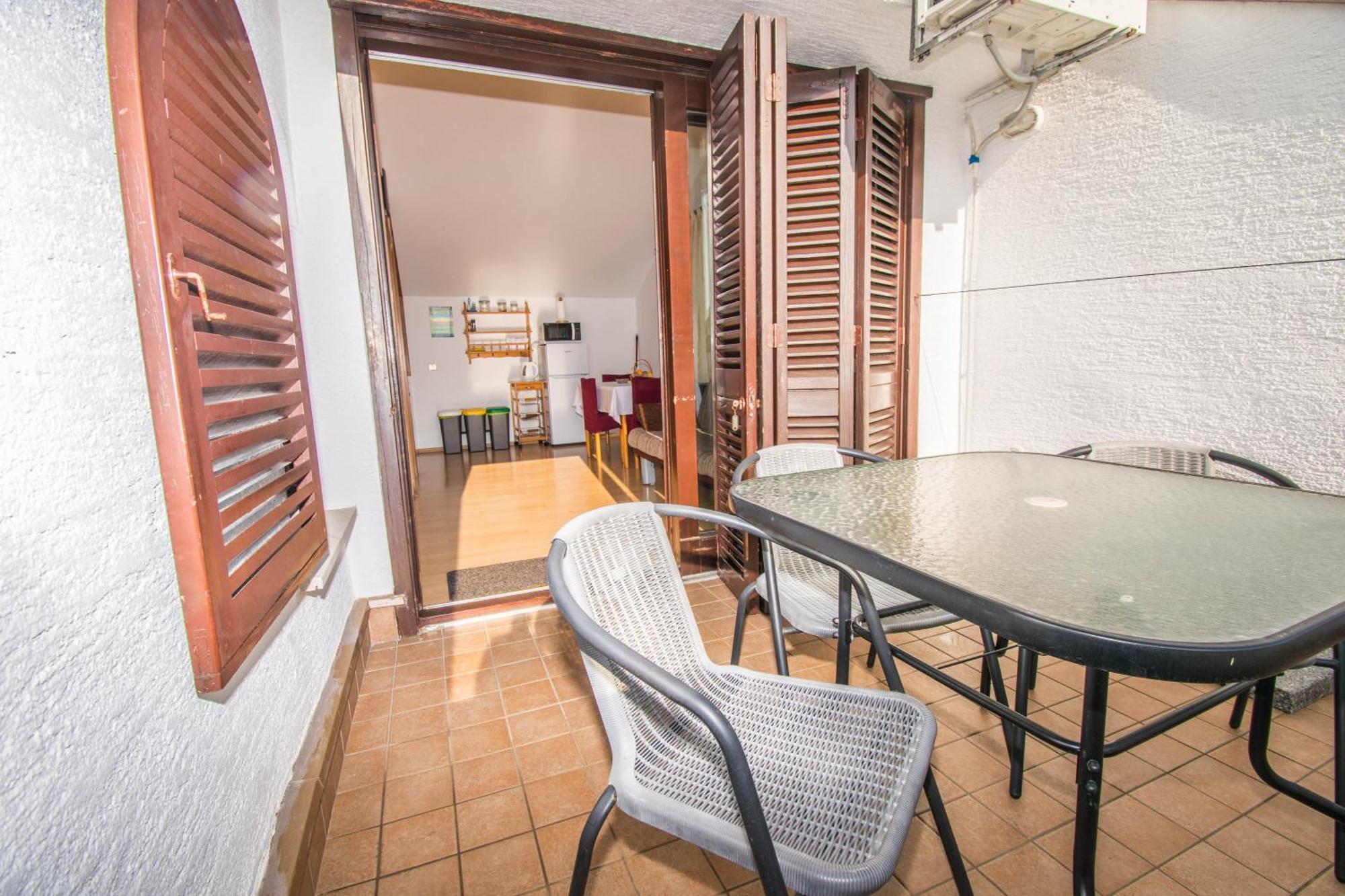 Apartments Punta & Vista In Krk Đảo Krk Ngoại thất bức ảnh