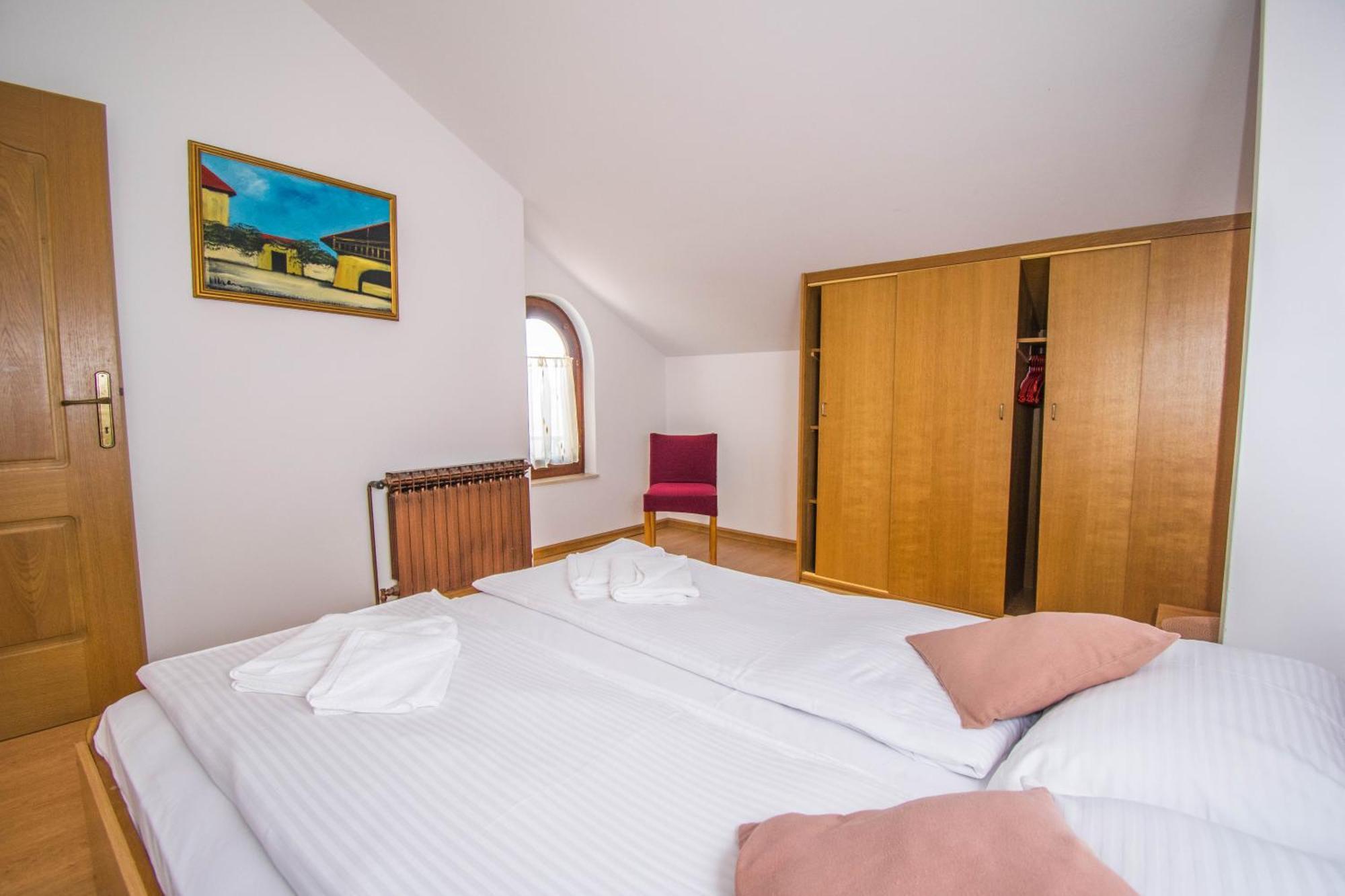 Apartments Punta & Vista In Krk Đảo Krk Ngoại thất bức ảnh