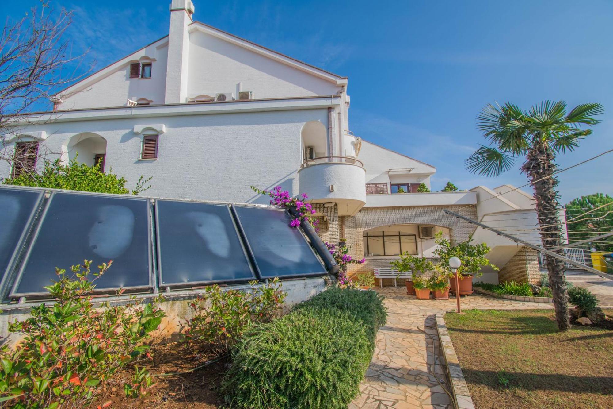 Apartments Punta & Vista In Krk Đảo Krk Ngoại thất bức ảnh