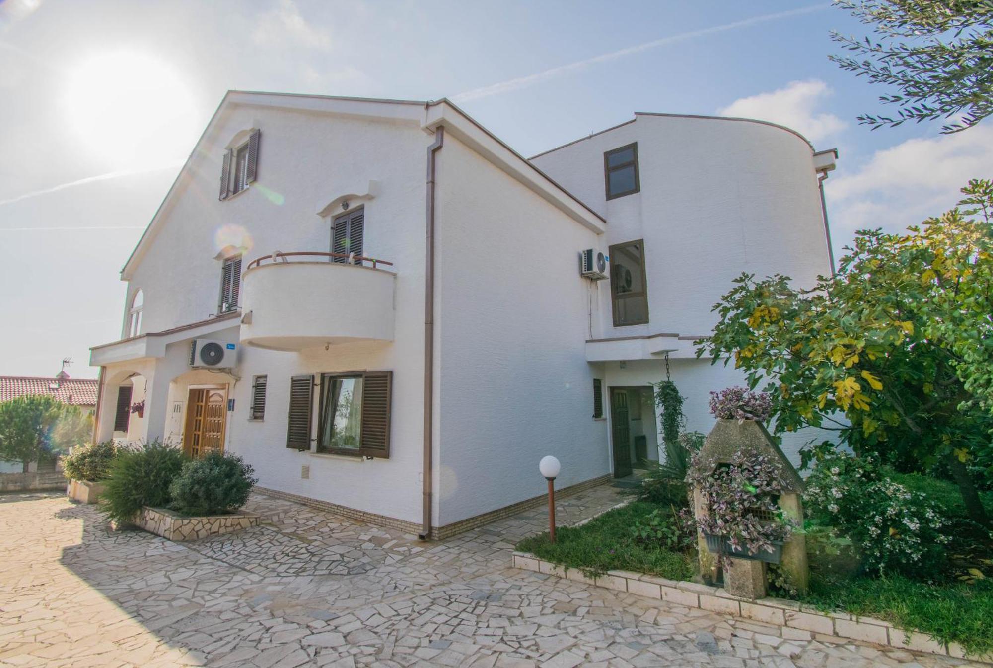 Apartments Punta & Vista In Krk Đảo Krk Ngoại thất bức ảnh