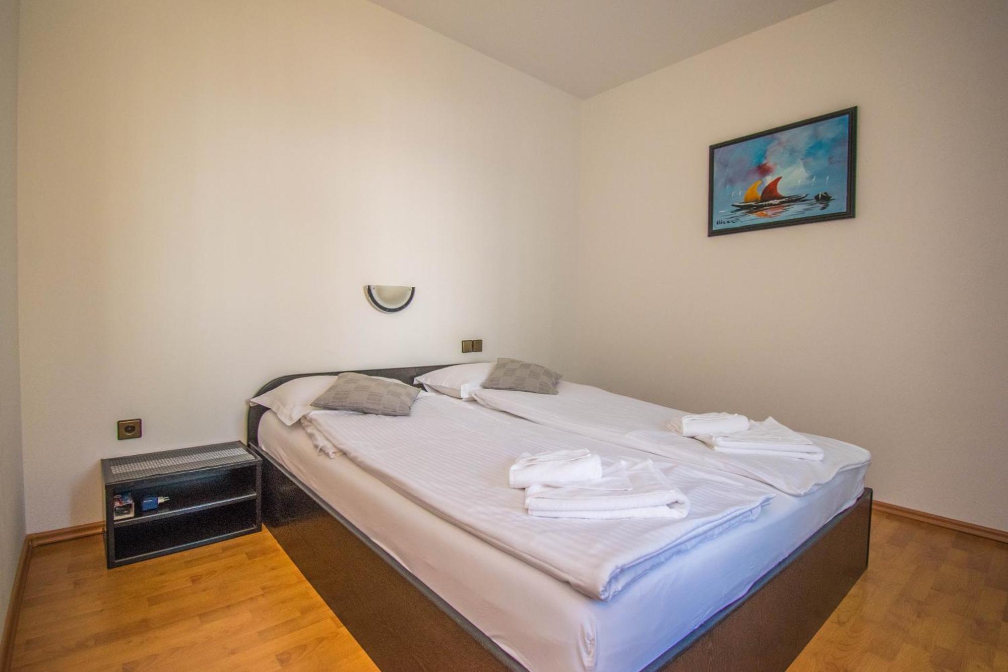 Apartments Punta & Vista In Krk Đảo Krk Ngoại thất bức ảnh